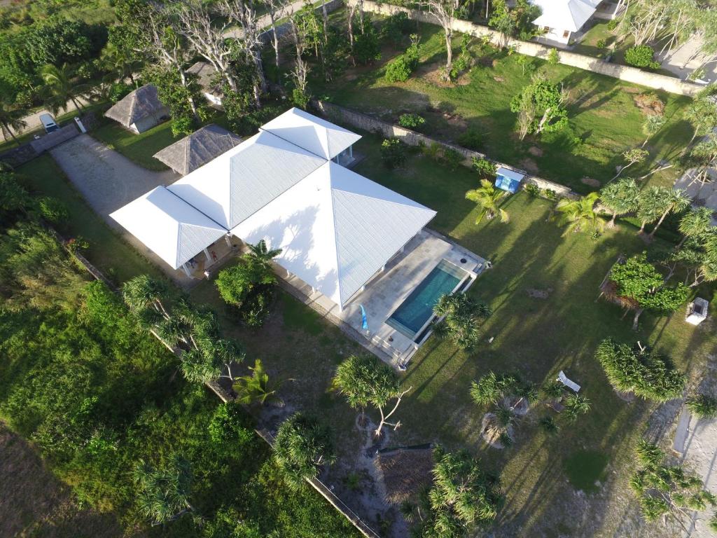 Villa Blanc, a luxury beachfront villa in Vanuatu
