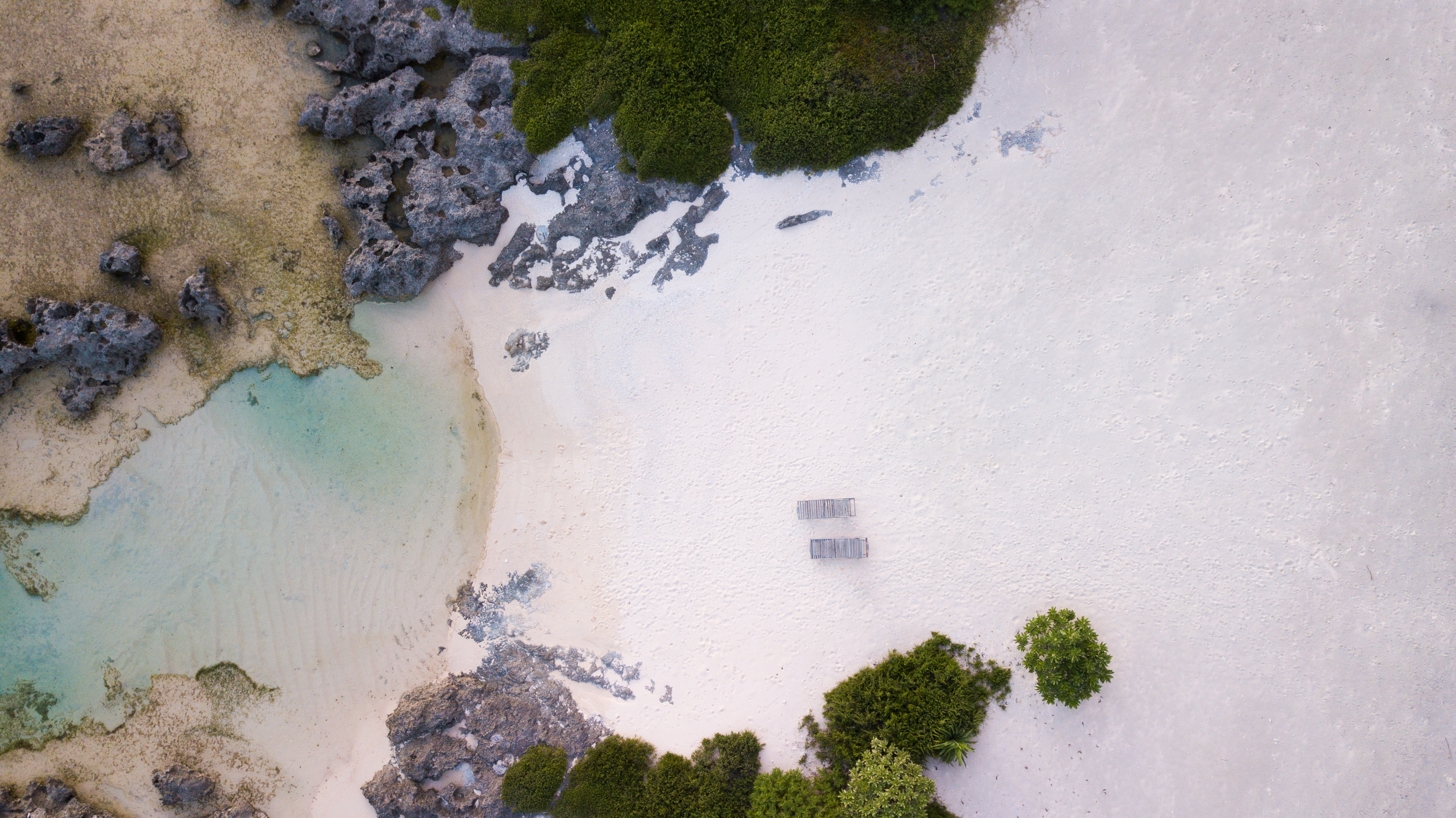 Secluded private beach haven beside Villa Blanc